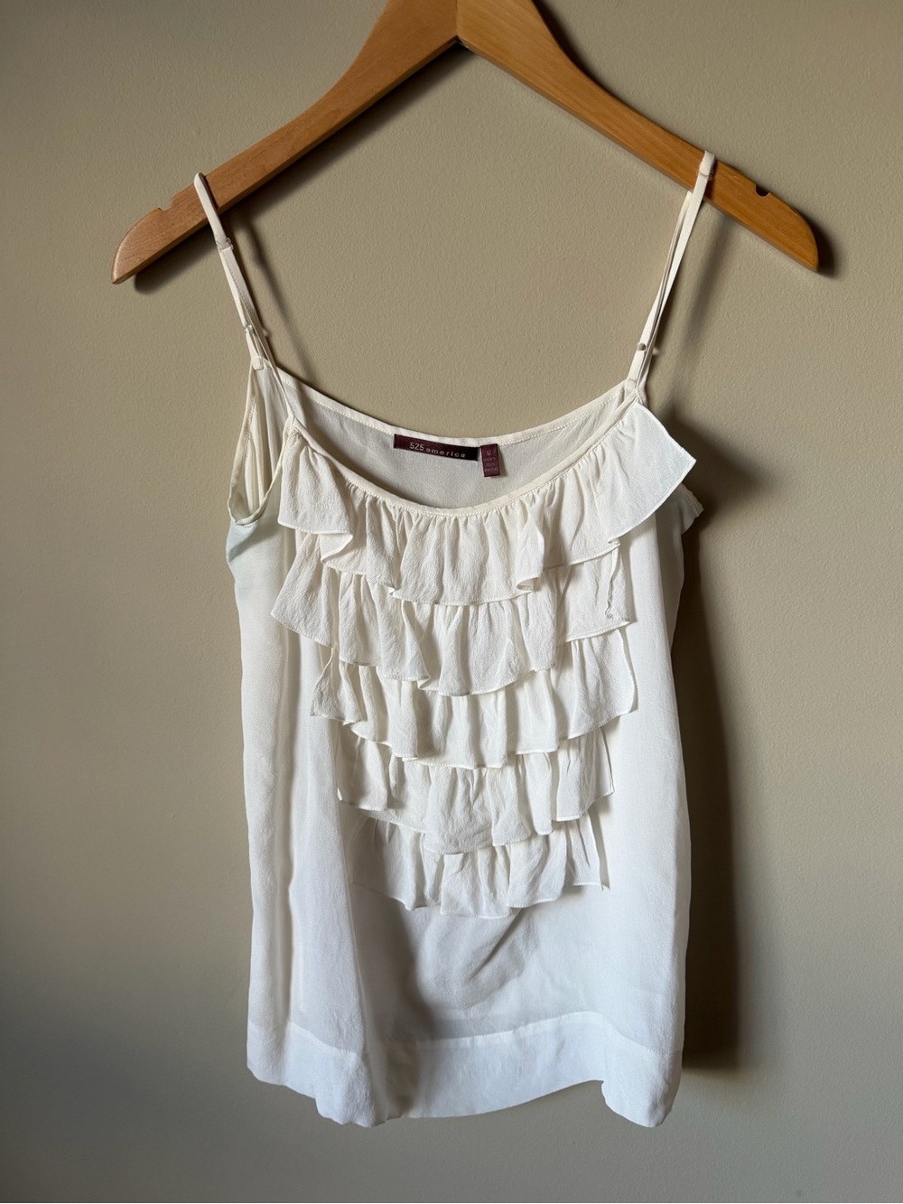 525 America White/ cream 100% Silk Tiered Ruffle Sleeveless Blouse Tank Size M